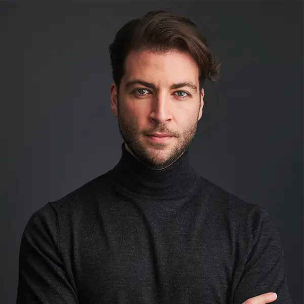 Headshot of Chris Ghazarian.